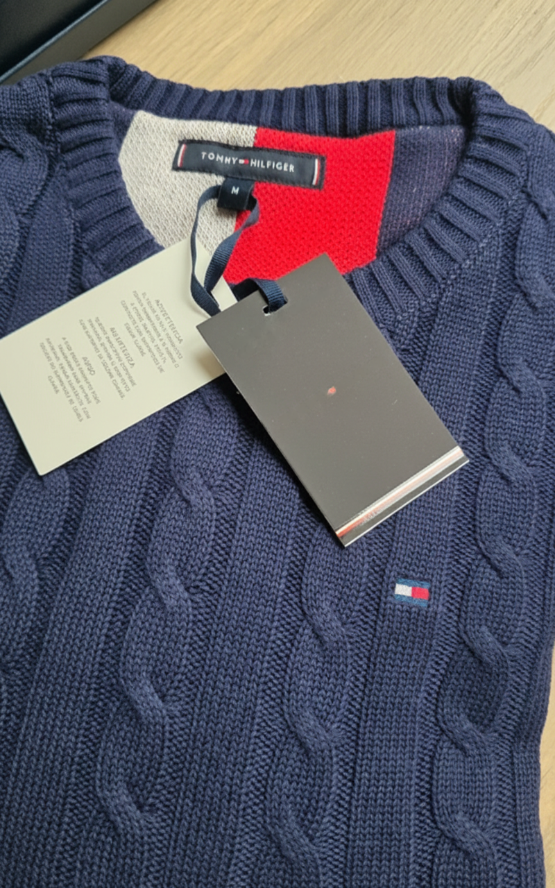 Maglione a trecce Tommy Hilfiger in cotone biologico – Blu navy